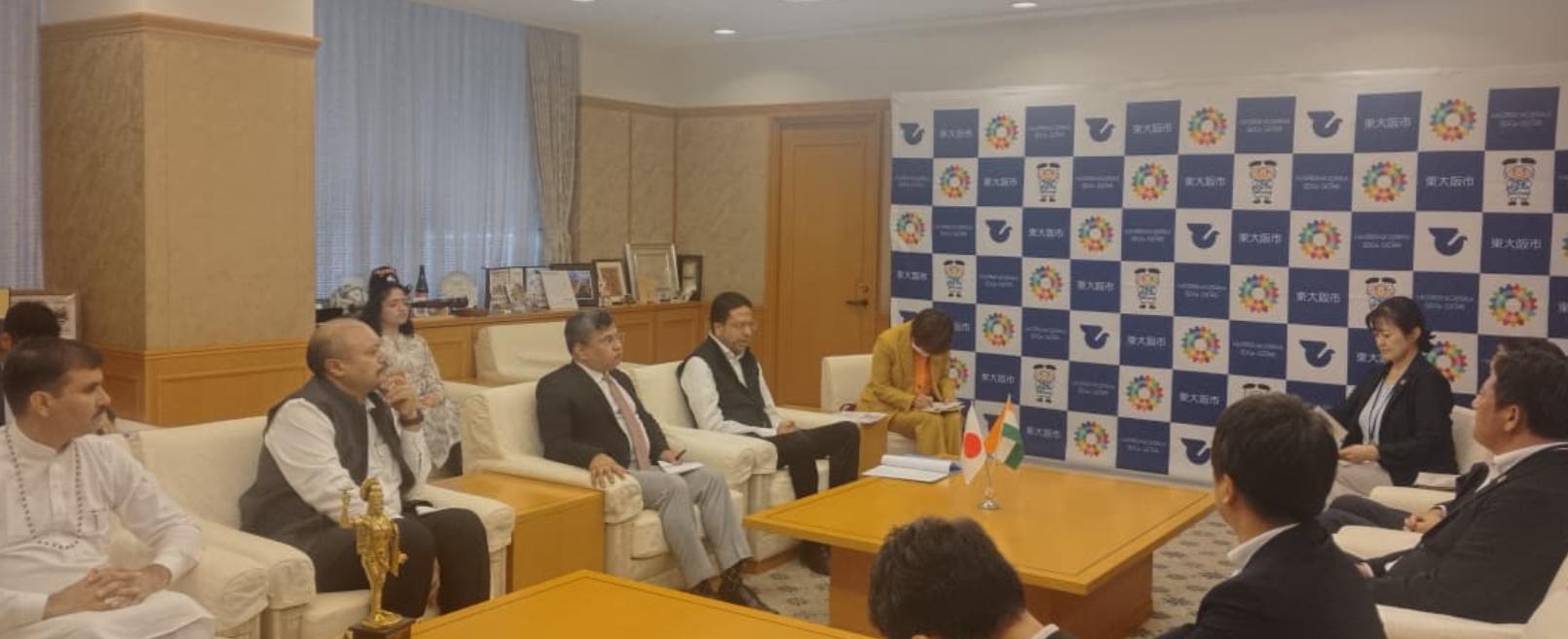 Sister-city discussion with the Mayor of Higashi Osaka